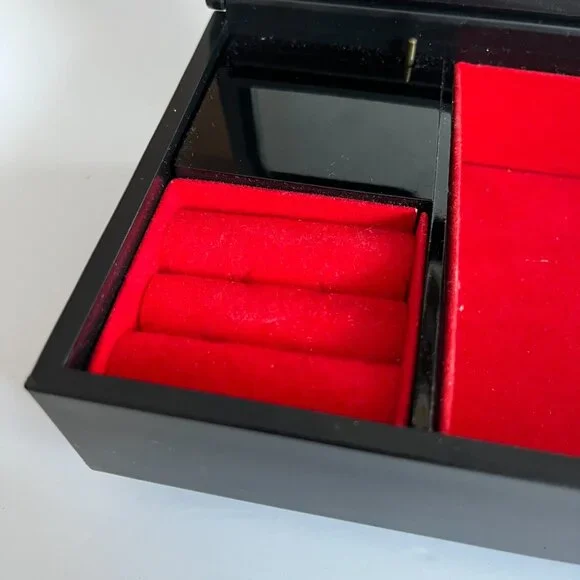 Vintage Otagiri Black Lacquered Musical Jewelry Box Made in Japan - Picture 8 of 11
